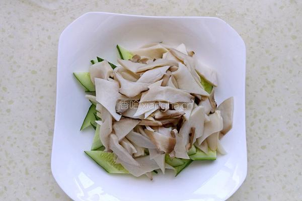 凉拌杏鲍菇的做法图解4
