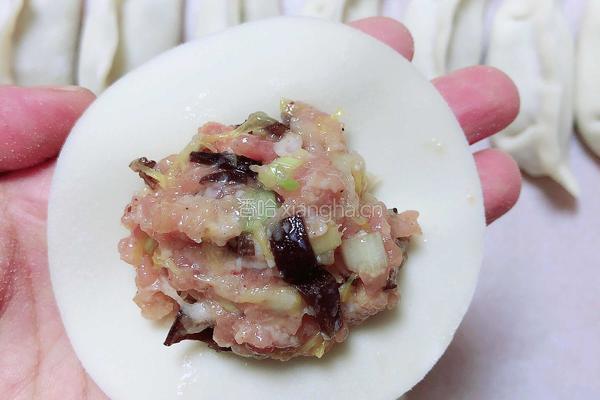 东北酸菜猪肉饺子（懒人快手版）的做法图解9