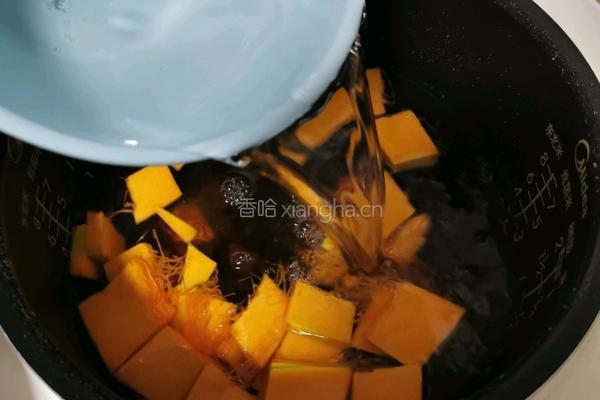 桃胶小米南瓜汤的做法图解9