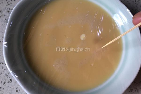 牛奶炖蛋的做法图解4