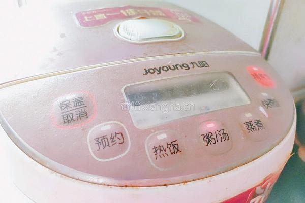 银耳百合汤的做法图解10