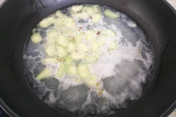 花蛤丝瓜汤的做法图解9