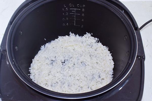 香菇鸡腿焖饭的做法图解13