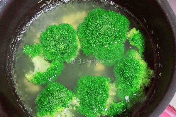 西兰花玉米芝士饭团的做法图解4