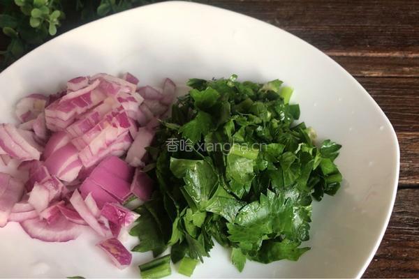 杂蔬挂面饼的做法图解1