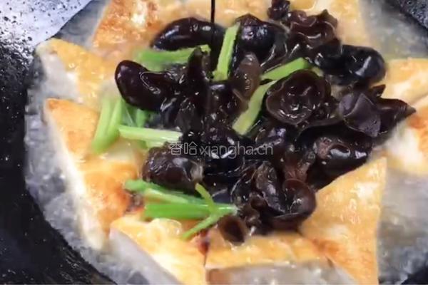 木耳芹菜烧豆腐的做法图解8