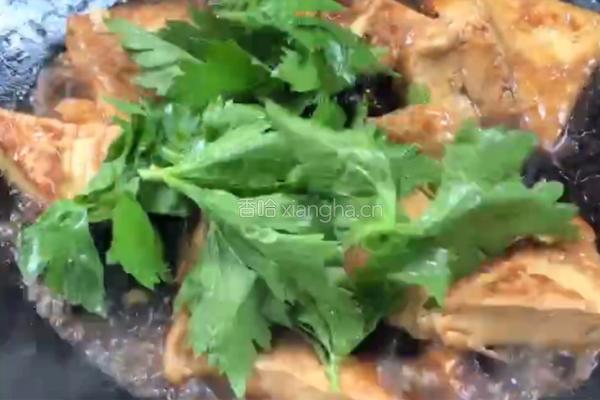 木耳芹菜烧豆腐的做法图解10
