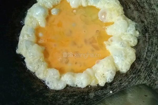 西红柿炒鸡蛋的做法图解3