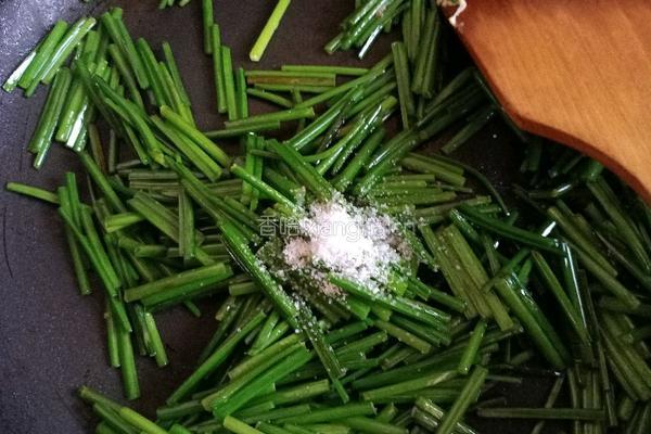 韭苔炒鸡蛋的做法图解8