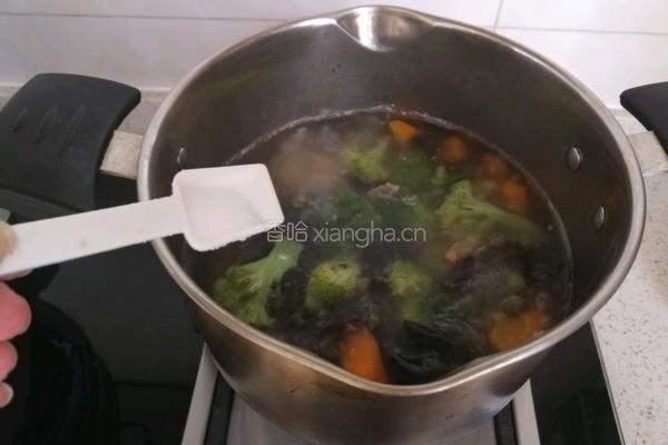 时蔬鸡肉汤的做法图解17