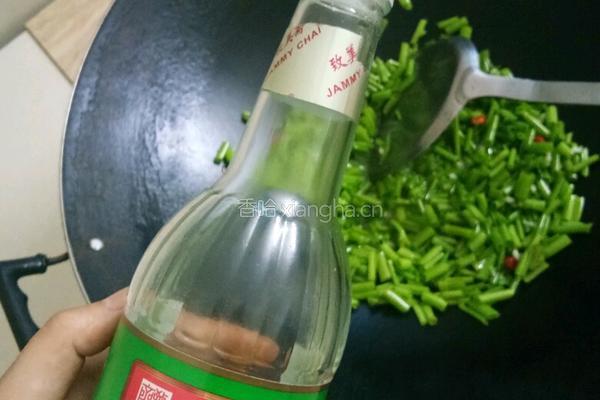 酸辣通心菜帮的做法图解7