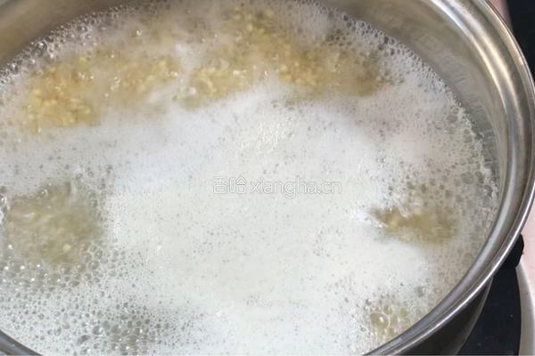 皮蛋蔬菜小米粥的做法图解5