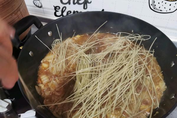 猪肉白菜炖粉条的做法图解17