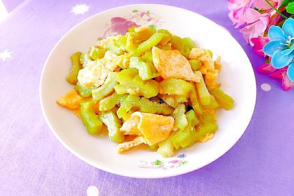 苦瓜炒鸡蛋的做法图解17