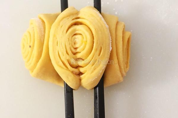 南瓜花卷的做法图解11
