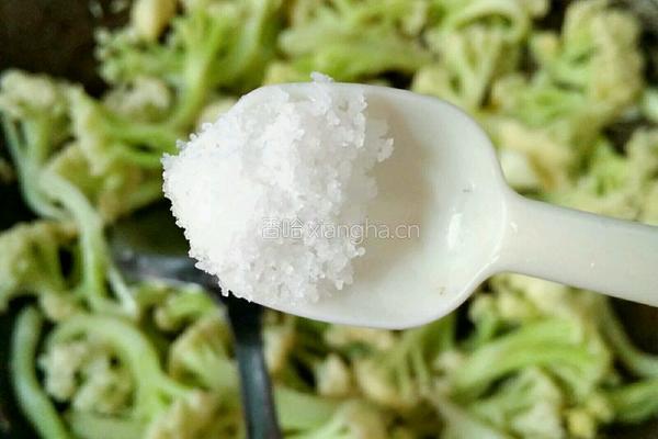 孜香辣味花菜的做法图解5