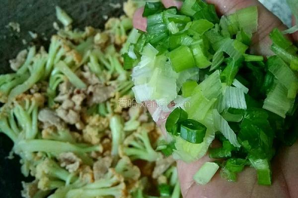 孜香辣味花菜的做法图解9