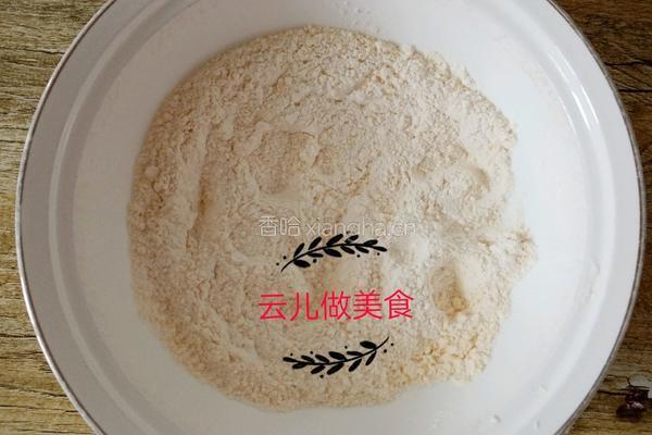 宝宝辅食玉米小面条的做法图解3