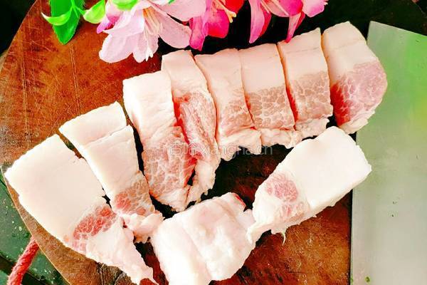 柿子肉圆汤的做法图解3