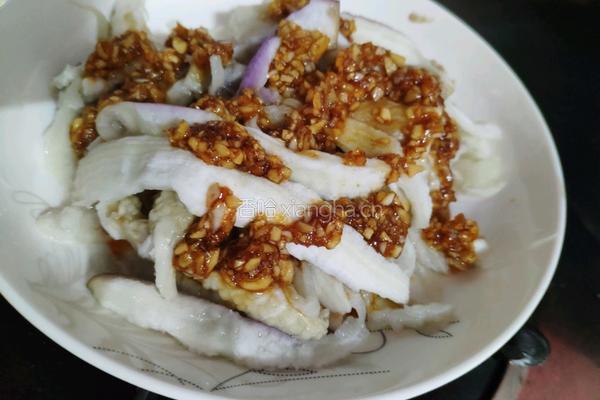 蒜蓉蒸茄子的做法图解2