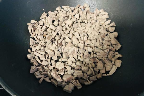 自制猪肝粉，宝宝的补铁神器的做法图解4