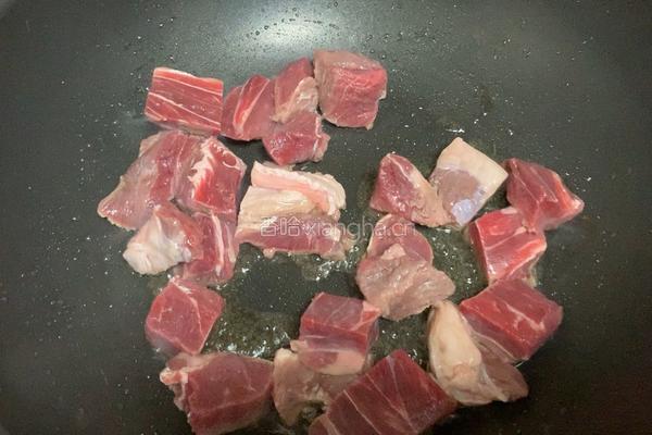 咖喱牛肉饭的做法图解2