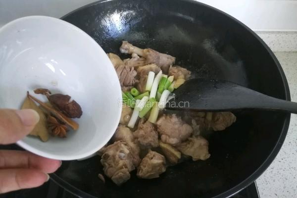 玉米鸭腿煲的做法图解10