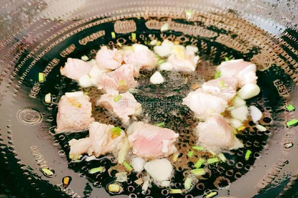 芋头烧牛肉的做法图解9