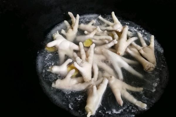 陈醋鸡脚的做法图解2