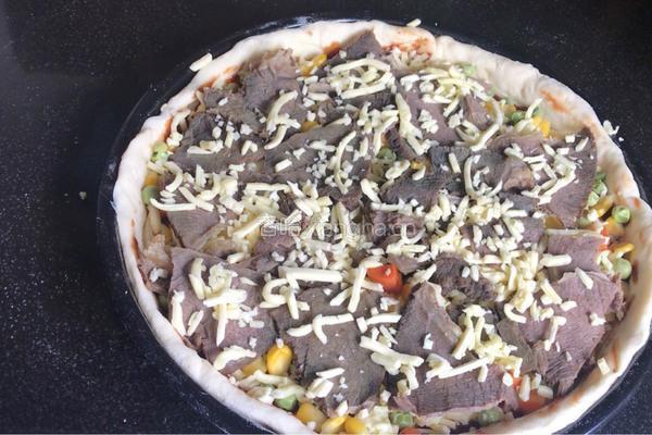 猪油牛肉披萨饼的做法图解12