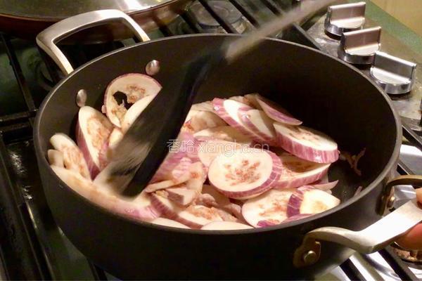 清淡型肉丝炒茄子的做法图解9