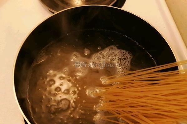 牛油果虾仁意面的做法图解6
