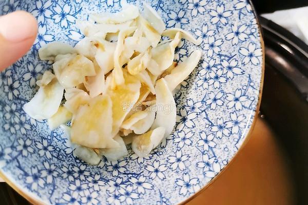 赤豆百合苞谷稀饭的做法图解9
