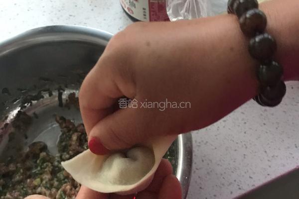 凉拌馄饨 猪肉香菜的做法图解3