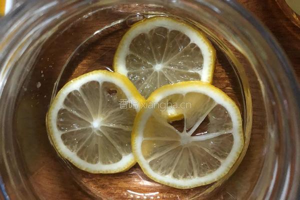 百香果蜂蜜柠檬水的做法图解7