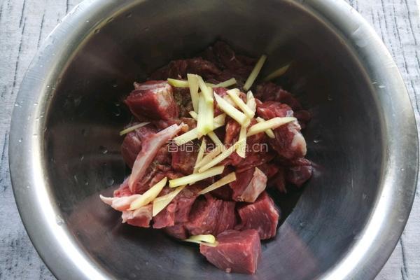 土豆豆角炖牛肉的做法图解5