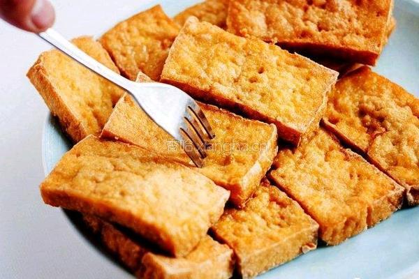 黄金油豆腐的做法图解1