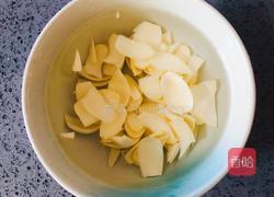秋日润肺就靠它，莴苣炒百合，清爽简单易上手的做法图解4