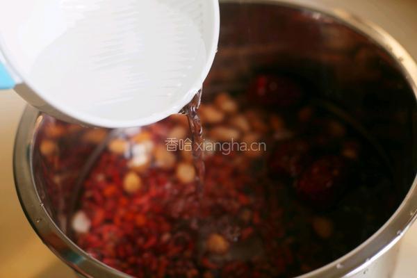 奶香红豆薏米杂粮粥的做法图解7