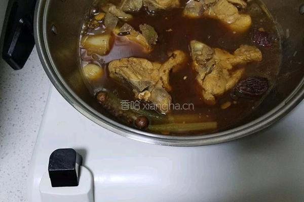脊骨老汤面的做法图解2