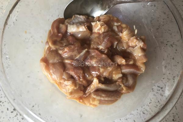 南瓜鸡肉焖饭的做法图解2