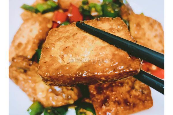 青椒炒豆腐的做法图解4