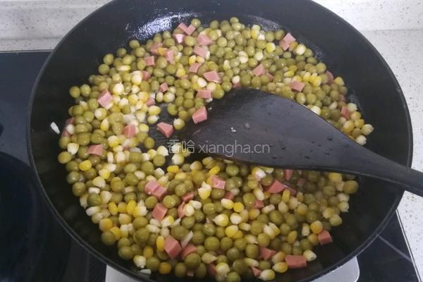 金玉满堂（豌豆炒玉米）的做法图解9
