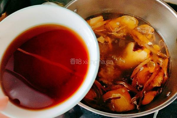 黄花菜虫草花炖鸡汤的做法图解12