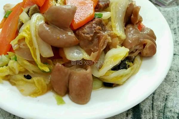 胡萝卜白菜炒卤料的做法图解8