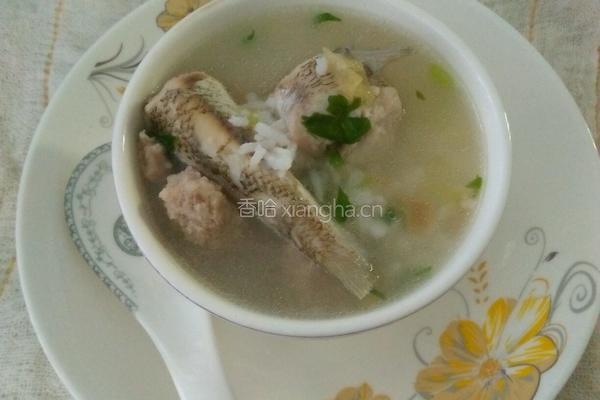 歌乐鱼瘦肉粥的做法图解3
