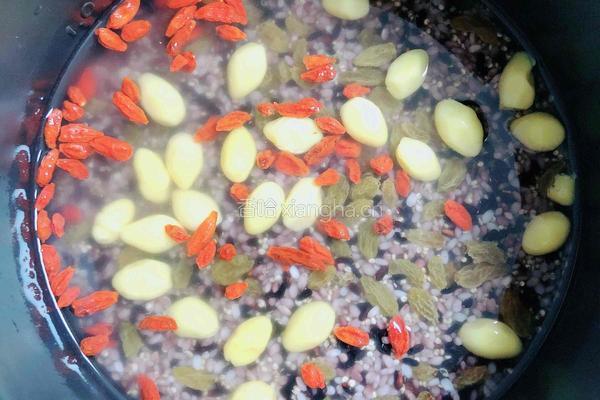 椰浆白果藜麦黑米饭的做法图解6