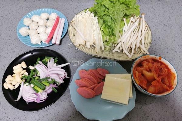 韩国泡菜芝士火锅的做法图解2