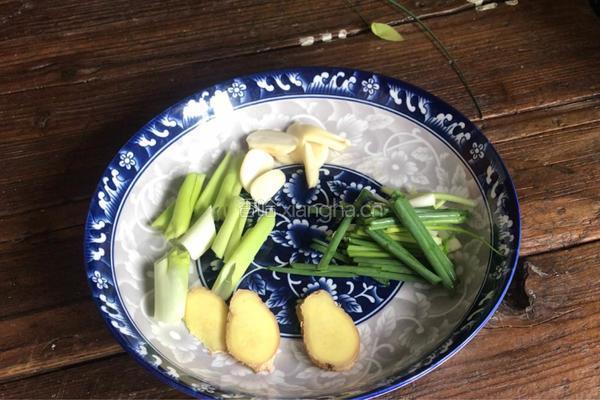 啤酒鸭的做法图解2