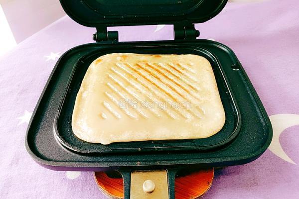 蜂蜜奶香煎饼的做法图解8